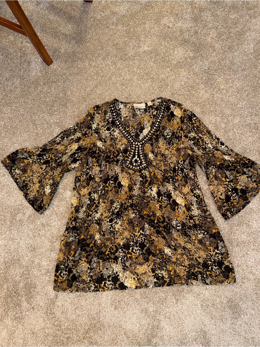 Avenue Embellished V-Neck Bell Sleeve Tunic - Black & Gold